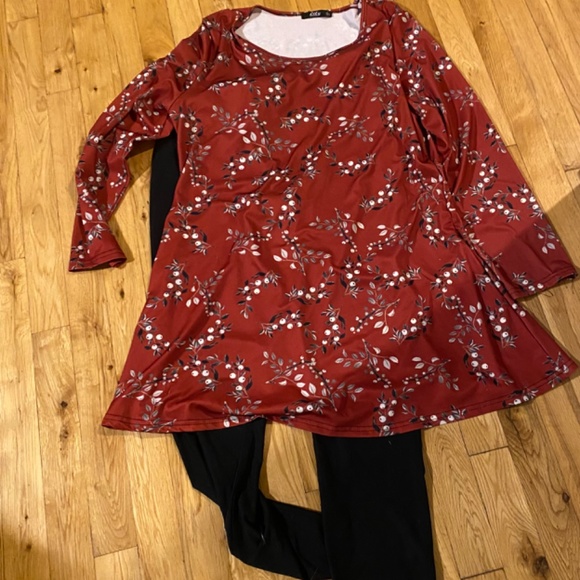 Holiday tunic - Picture 2 of 7
